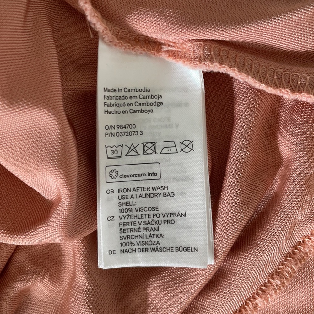 Salmon Colored Women’s Blouse - Picture 4 of 4